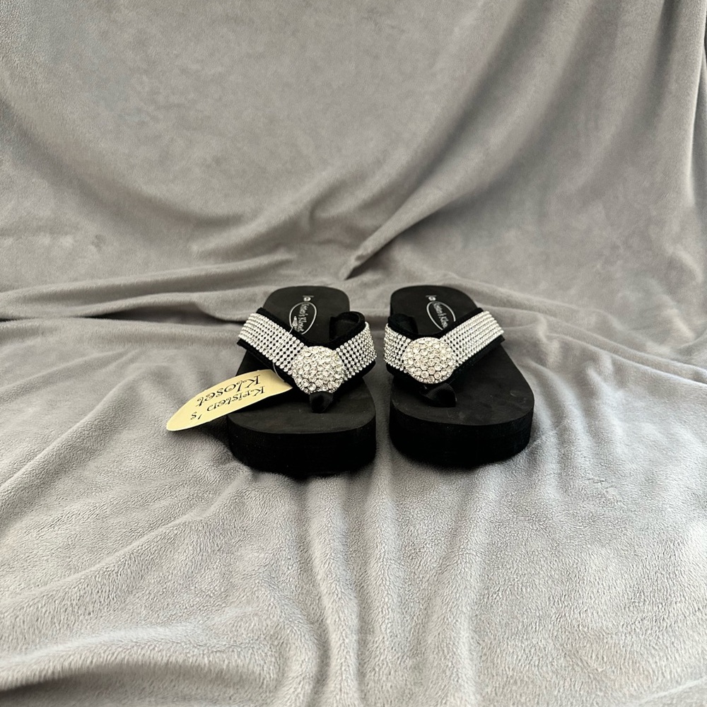 Chic Black and Silver Women's Sandals